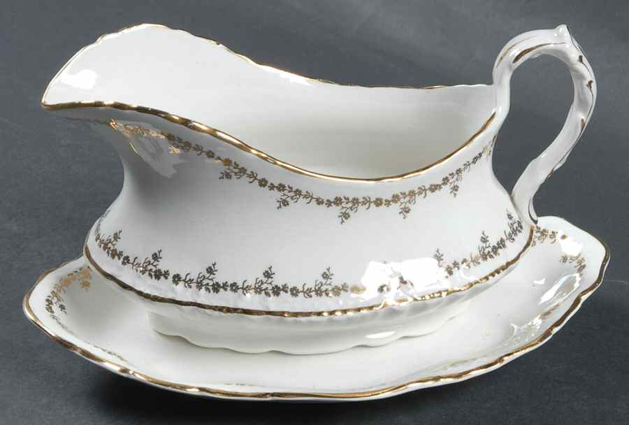 H111 Gravy Boat & Underplate by Homer Laughlin -1