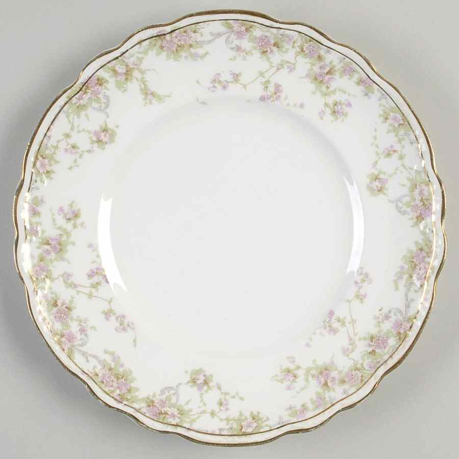 H135 Luncheon Plate by Homer Laughlin -1