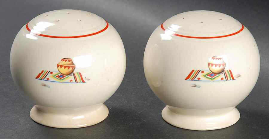 Hacienda Salt & Pepper Set by Homer Laughlin -1