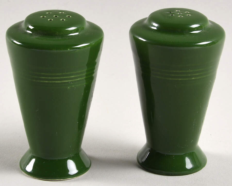 Harlequin Forest Green Salt & Pepper Set by Homer Laughlin -1