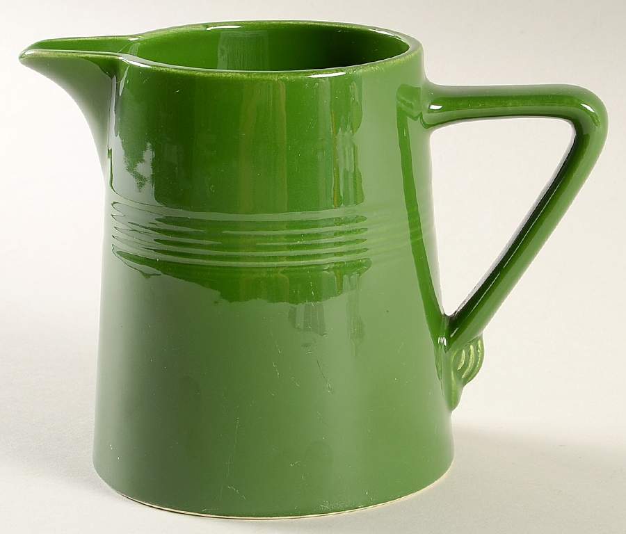 Harlequin Forest Green 24 Oz Pitcher by Homer Laughlin -1