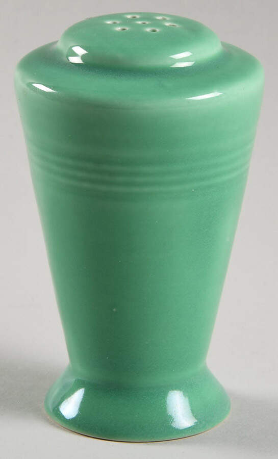 Harlequin Light Green Pepper Shaker by Homer Laughlin -1