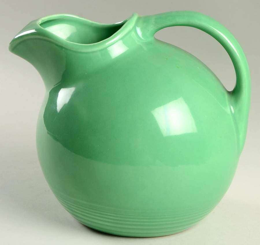 Harlequin Light Green 80 Oz Pitcher by Homer Laughlin -1