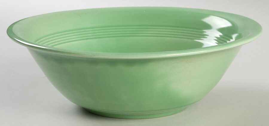 Harlequin Light Green 8" Round Vegetable Bowl by Homer Laughlin -1