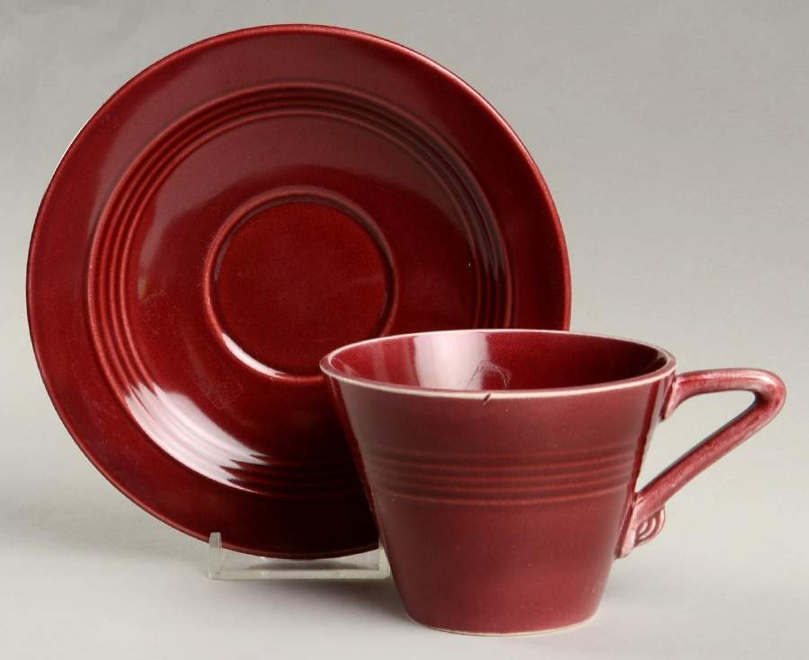 Harlequin Maroon Flat Cup & Saucer Set by Homer Laughlin -1