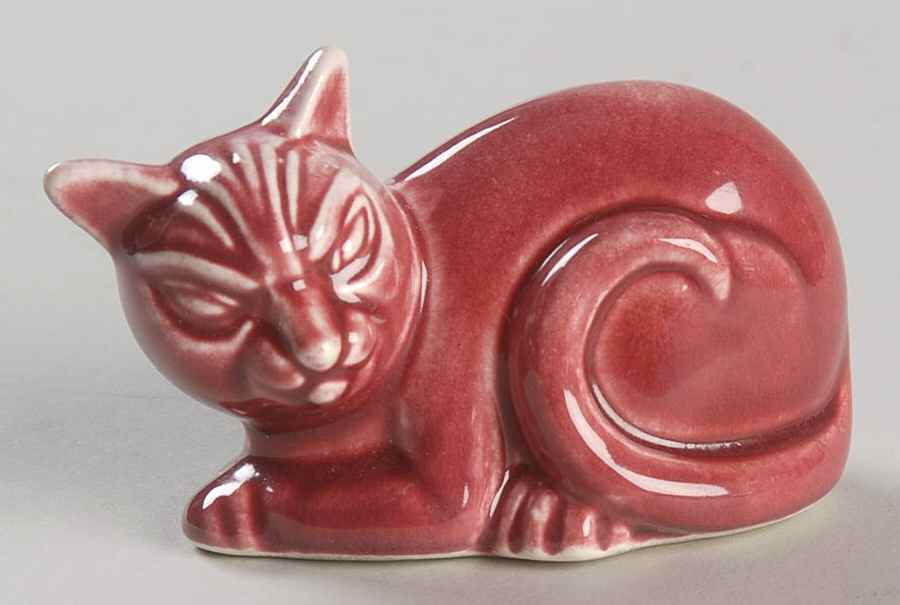 Harlequin Maroon Cat Figurine by Homer Laughlin -1