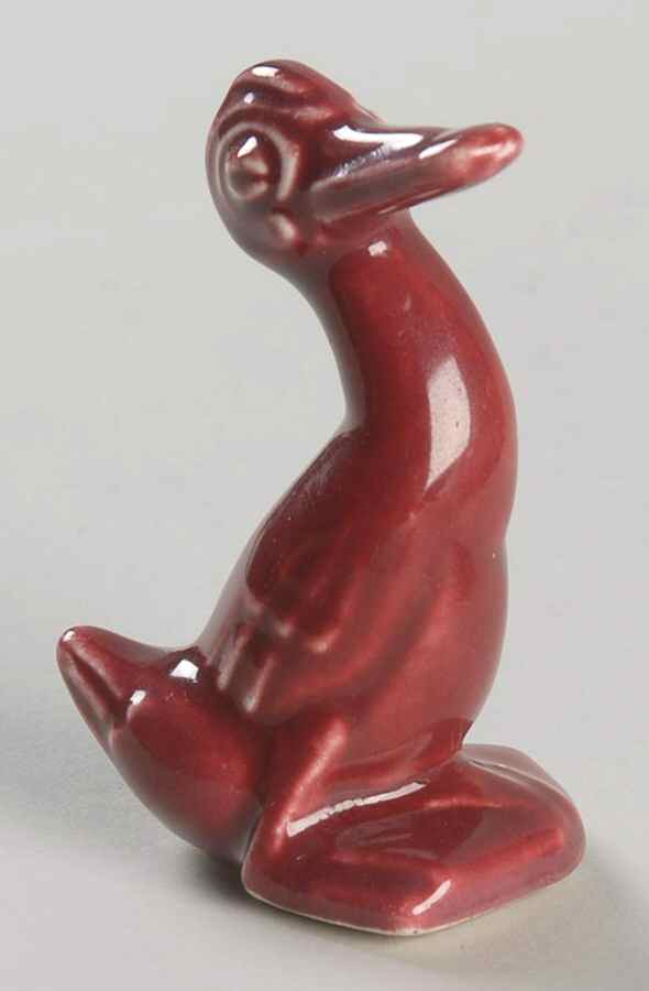 Harlequin Maroon Duck Figurine by Homer Laughlin -1