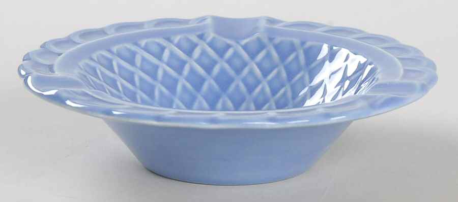 Harlequin Mauve Blue 4" Ashtray by Homer Laughlin -1