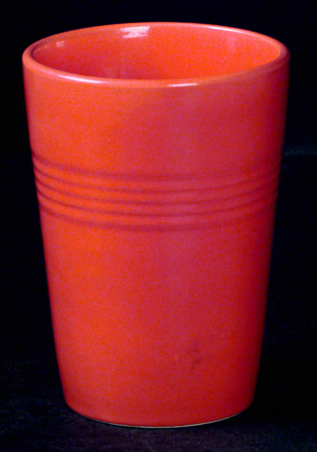 Harlequin Red 9 Oz Tumbler by Homer Laughlin -1