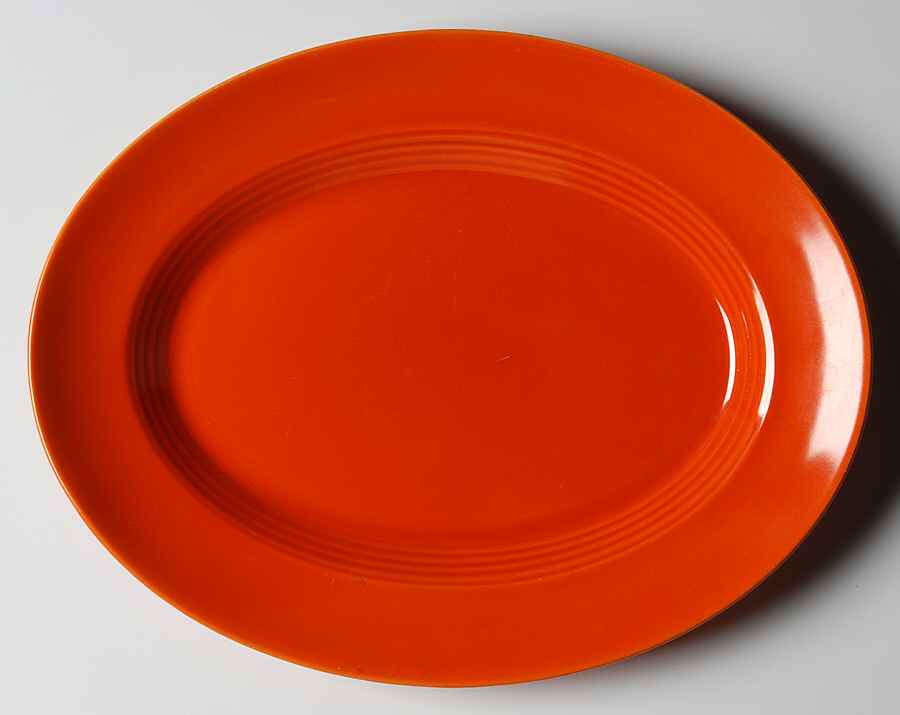Harlequin Red 11" Oval Serving Platter by Homer Laughlin -1