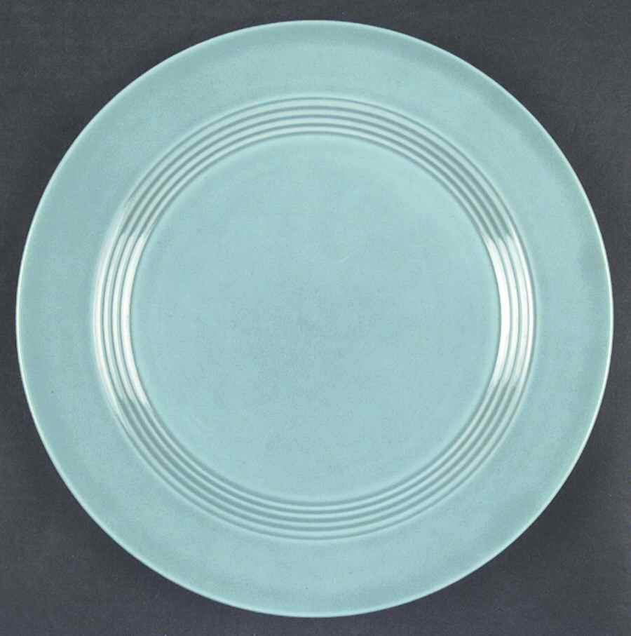 Harlequin Turquoise (Newer) Dinner Plate by Homer Laughlin -1