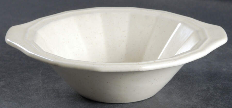 HLC124 Lugged Cereal Bowl by Homer Laughlin -1