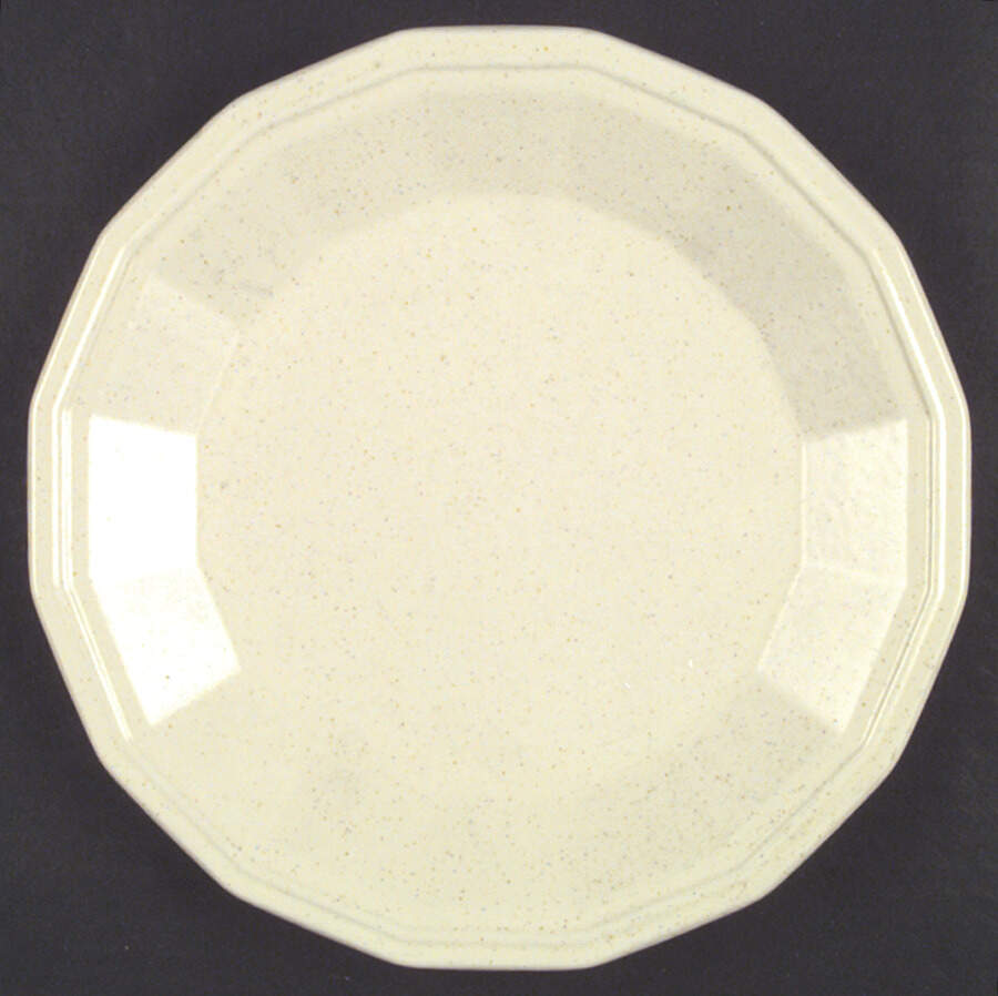 HLC124 Dinner Plate by Homer Laughlin -1