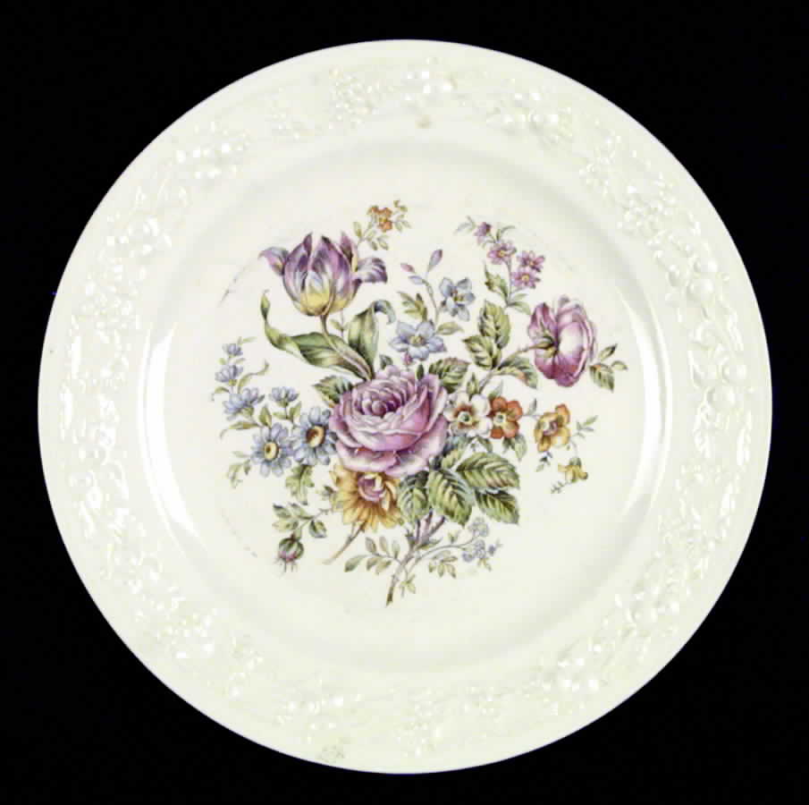 TH34 Dinner Plate by Homer Laughlin -1