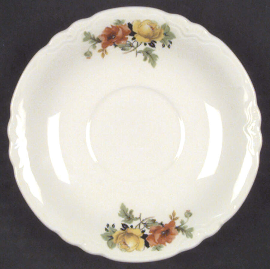 HLC128 Saucer by Homer Laughlin -1