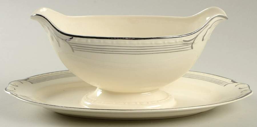HLC134 Gravy Boat with Attached Underplate by Homer Laughlin -1