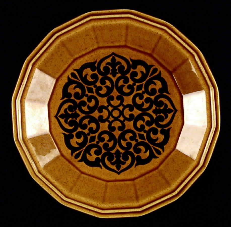Milano Gold Dinner Plate by Homer Laughlin -1