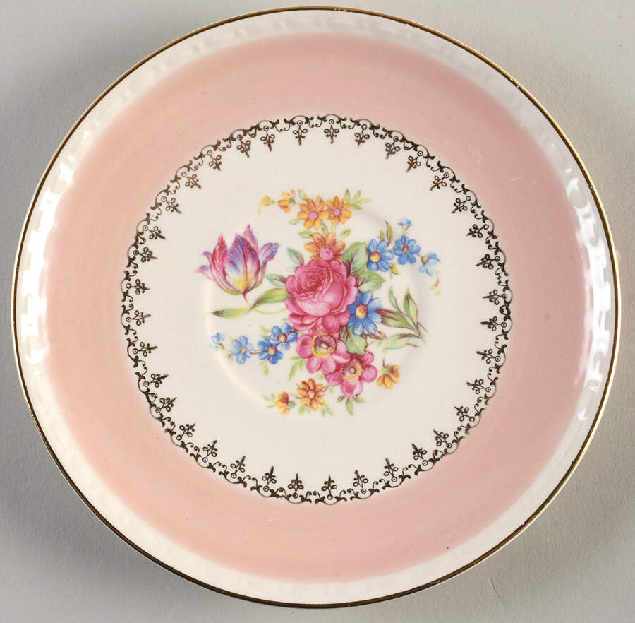 G3438 Saucer by Homer Laughlin -1