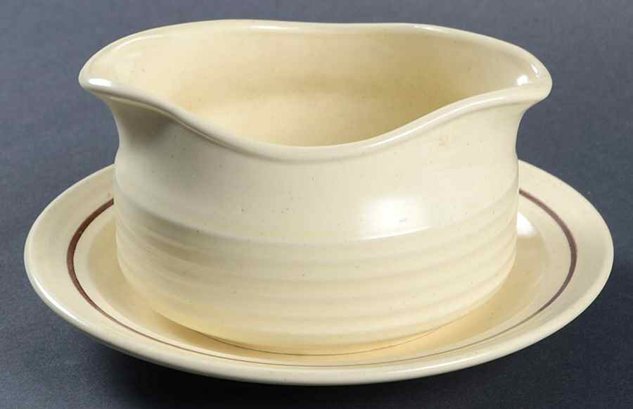 HLC188 Gravy Boat & Underplate by Homer Laughlin -1