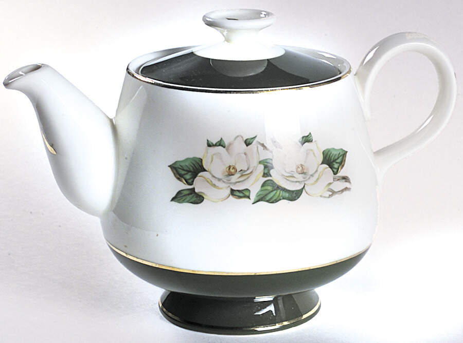 HLC238 Teapot & Lid by Homer Laughlin -1