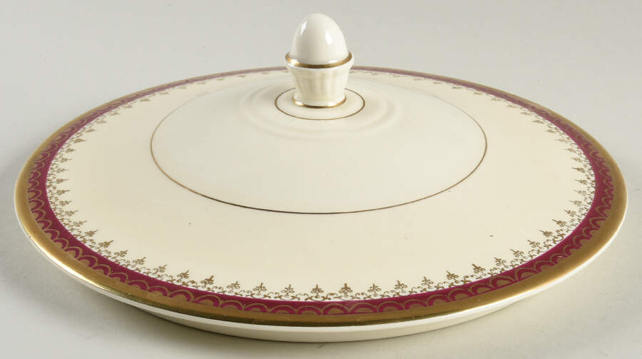 N1642 Lid for Round Vegetable by Homer Laughlin -1
