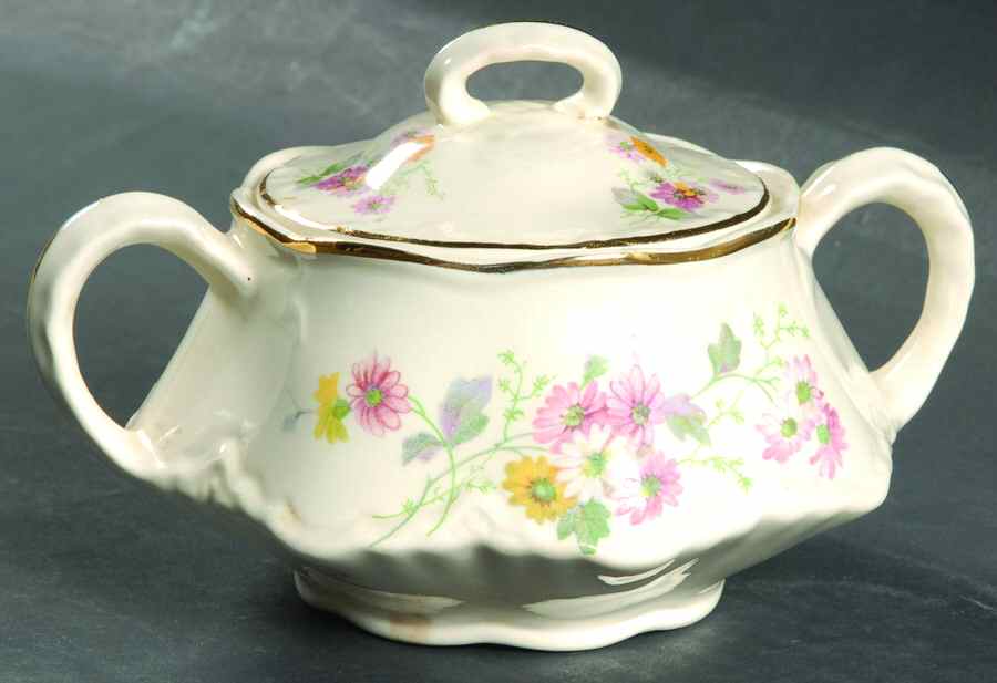 R2734 Sugar Bowl & Lid by Homer Laughlin -1