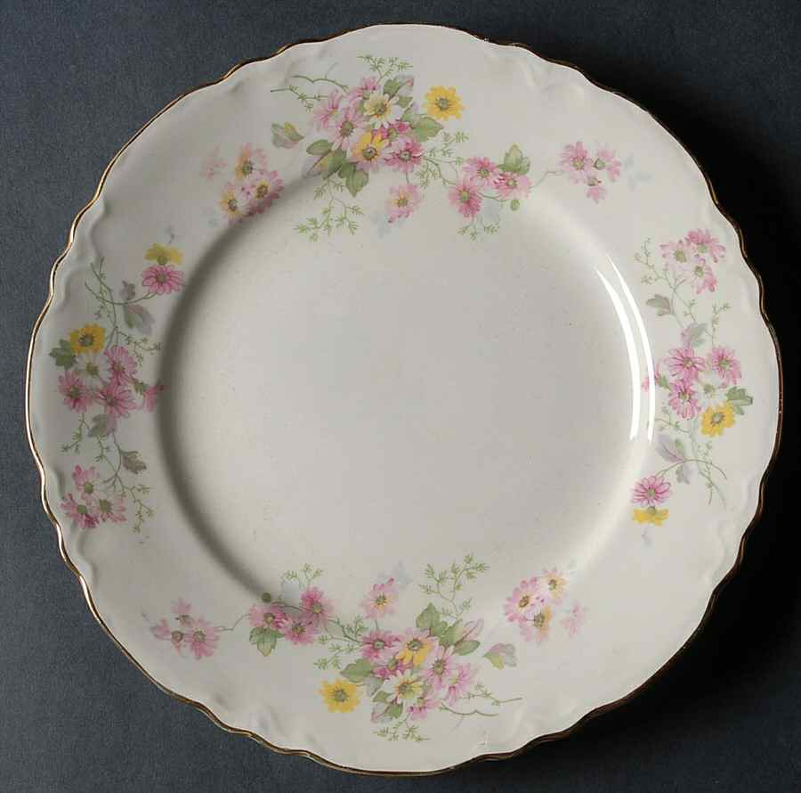 R2734 Luncheon Plate by Homer Laughlin -1