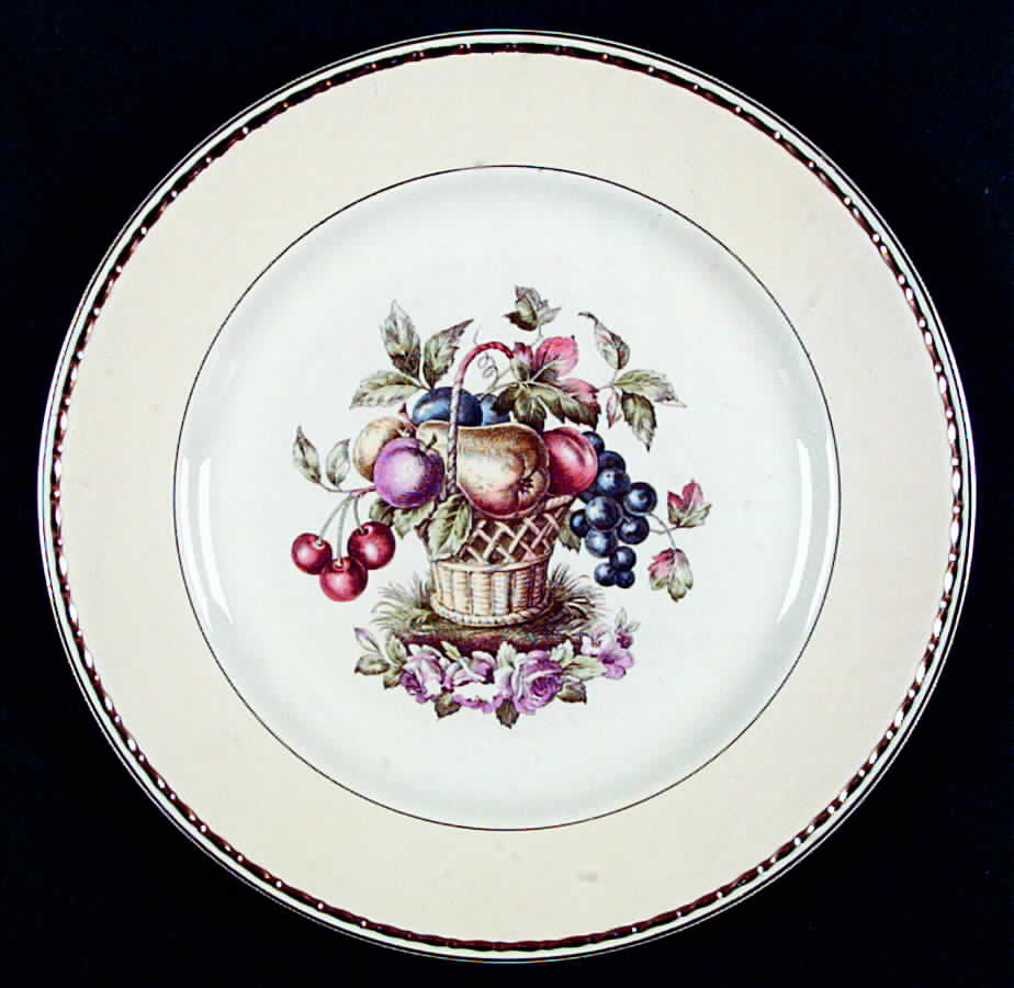 HLC248 Dinner Plate by Homer Laughlin -1