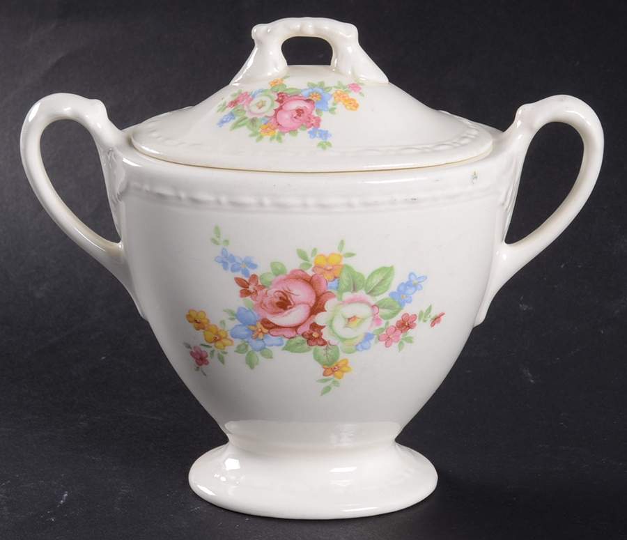 HLC252 Sugar Bowl & Lid by Homer Laughlin -1