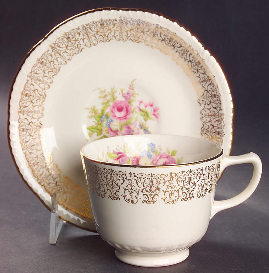 HLC259 Footed Cup & Saucer Set by Homer Laughlin -1