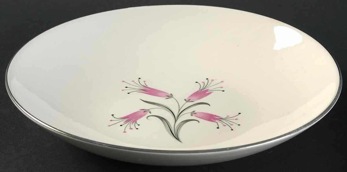 Big Pay-Off Coupe Soup Bowl by Homer Laughlin -1