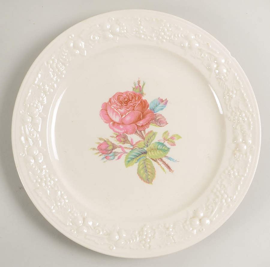 TH1 Luncheon Plate by Homer Laughlin -1