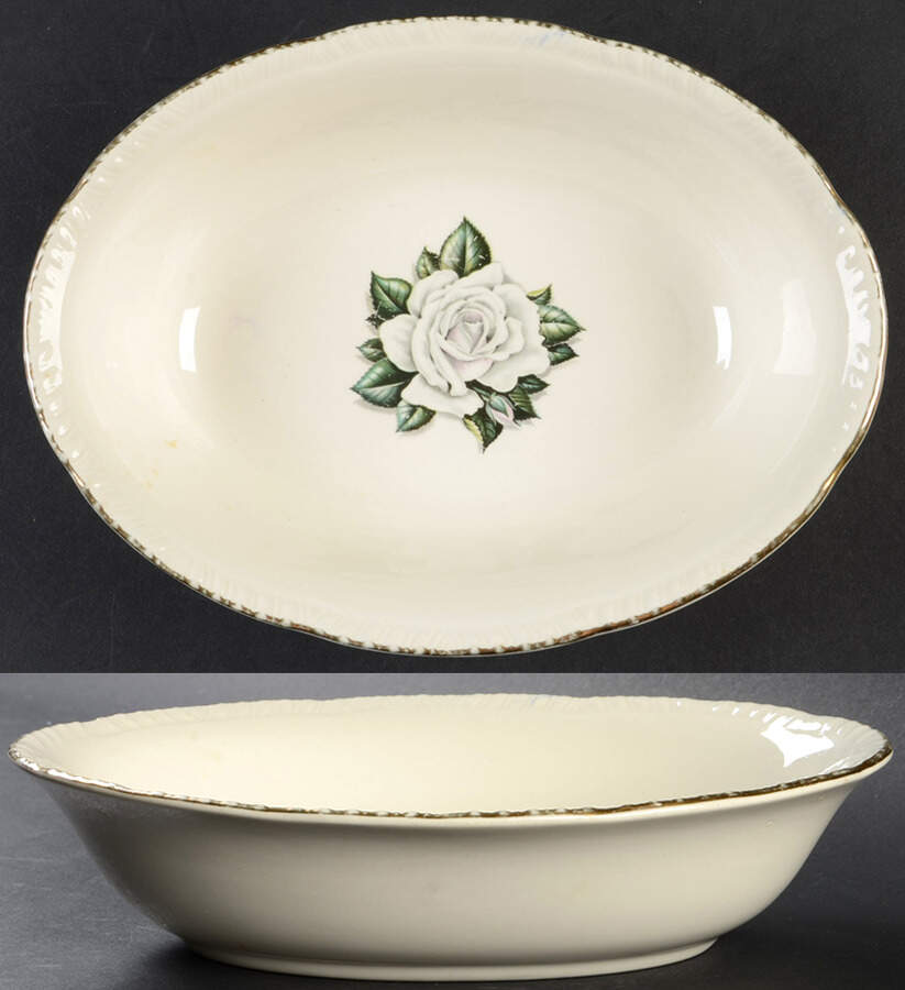L634 9" Oval Vegetable Bowl by Homer Laughlin -1