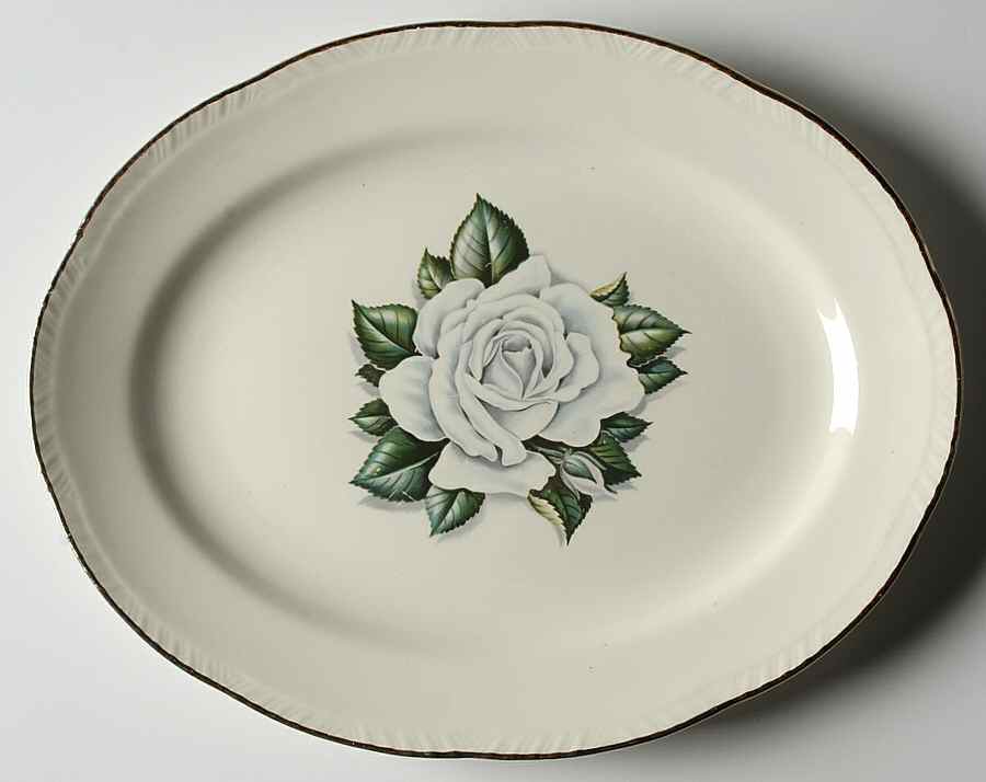 L634 11" Oval Serving Platter by Homer Laughlin -1