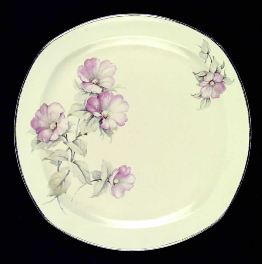 The Romance Dinner Plate by Homer Laughlin -1