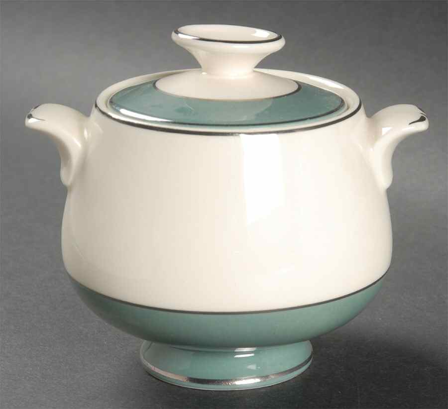 Lexington (Eggshell Cavalier) Sugar Bowl & Lid by Homer Laughlin -1