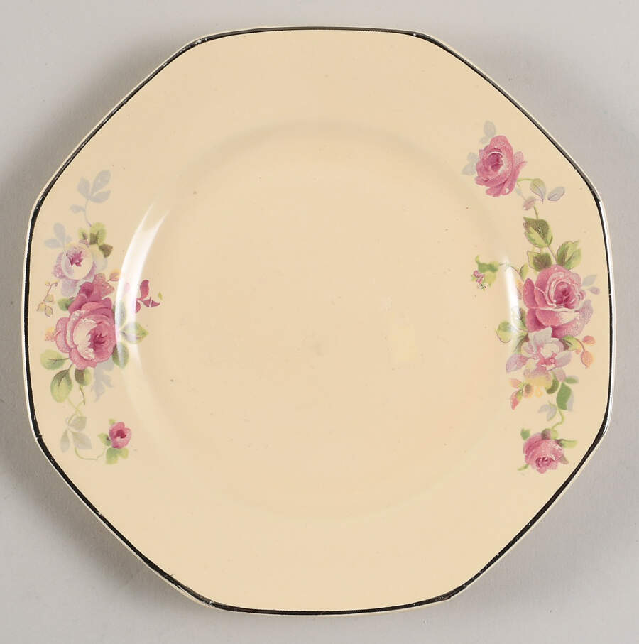 JJ45 Dessert/Pie Plate by Homer Laughlin -1