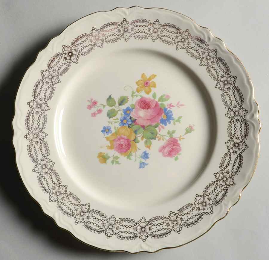 HLC343 Luncheon Plate by Homer Laughlin -1
