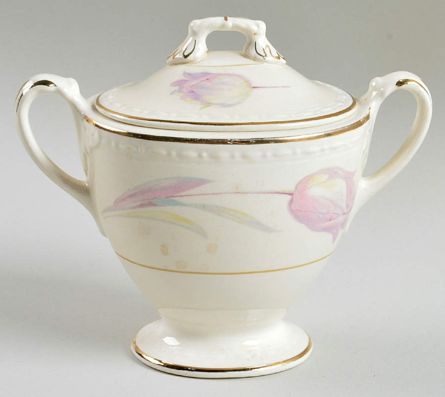 Tulip (Eggshell Georgian) Sugar Bowl & Lid by Homer Laughlin -1