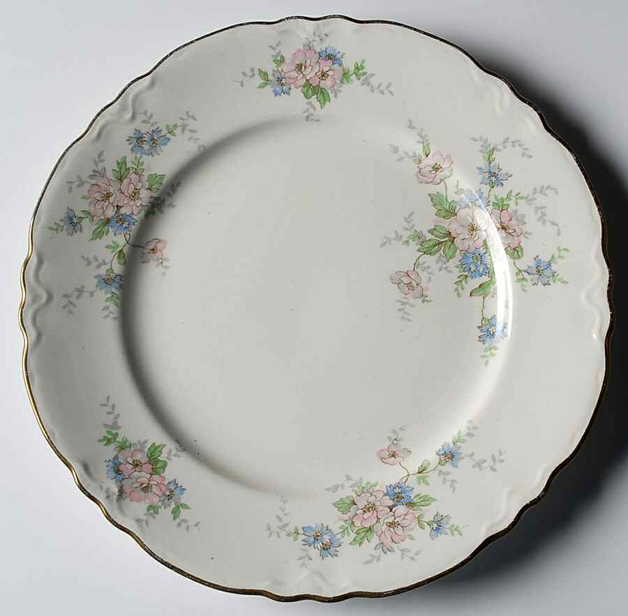 R1434 Luncheon Plate by Homer Laughlin -1
