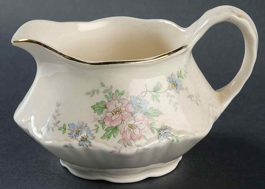 R1434 Creamer by Homer Laughlin -1