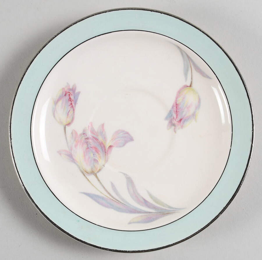 W9823 Saucer by Homer Laughlin -1