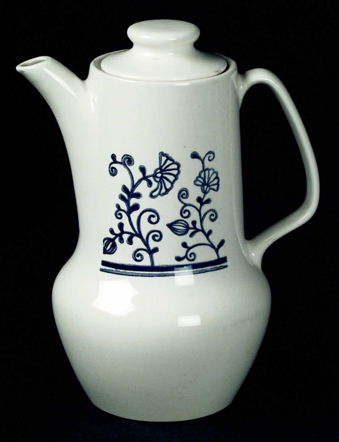 Sturbridge Coffee Pot & Lid by Homer Laughlin -1