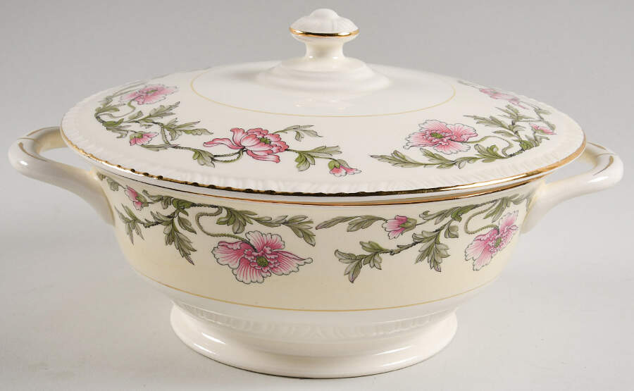 W146 Round Covered Vegetable by Homer Laughlin -1