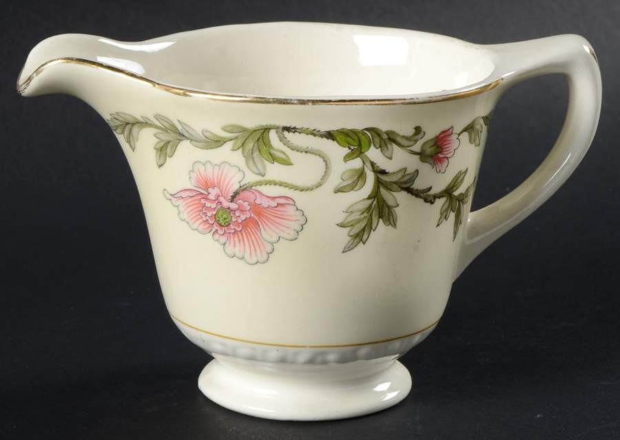 W146 Creamer by Homer Laughlin -1