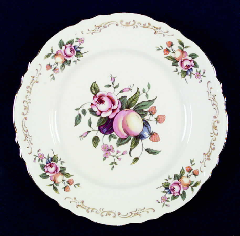 R1294 Luncheon Plate by Homer Laughlin -1