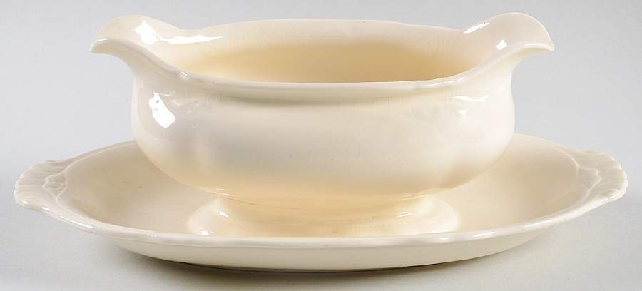 HLC450 Gravy Boat with Attached Underplate by Homer Laughlin -1