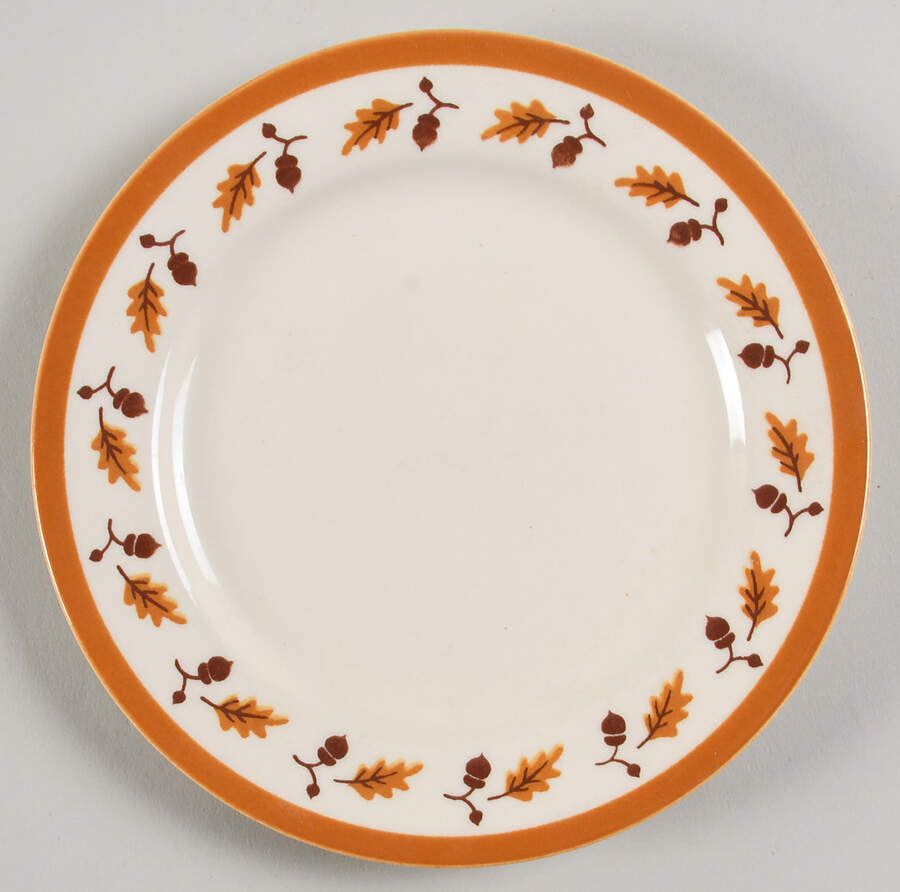Acorn Dessert/Pie Plate by Homer Laughlin -1