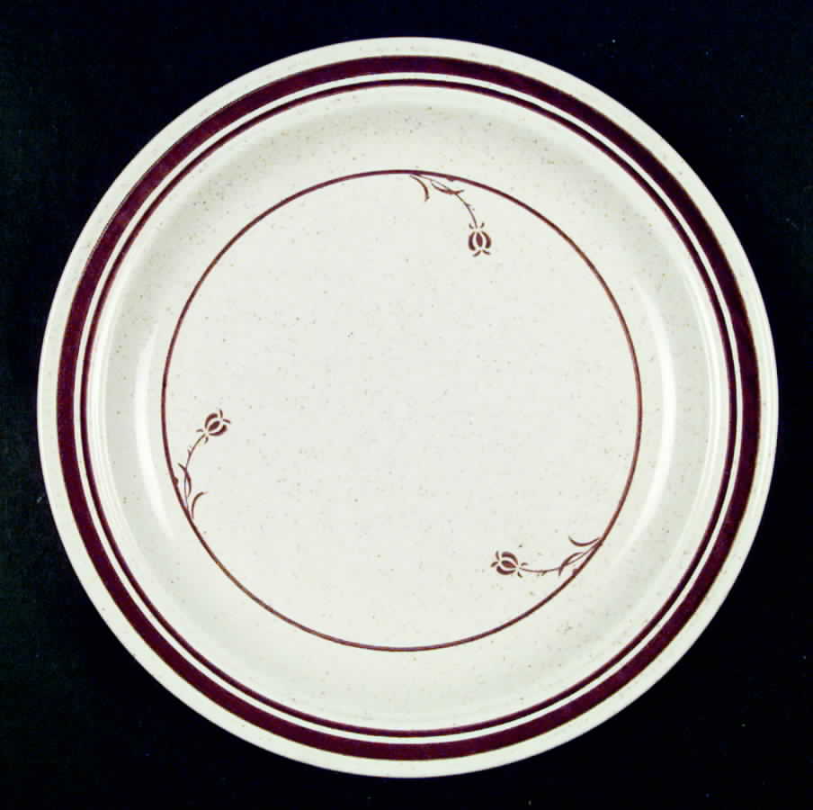 HLC461 Dinner Plate by Homer Laughlin -1