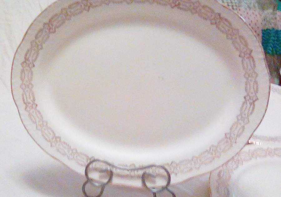 HLC466 13" Oval Serving Platter by Homer Laughlin -1
